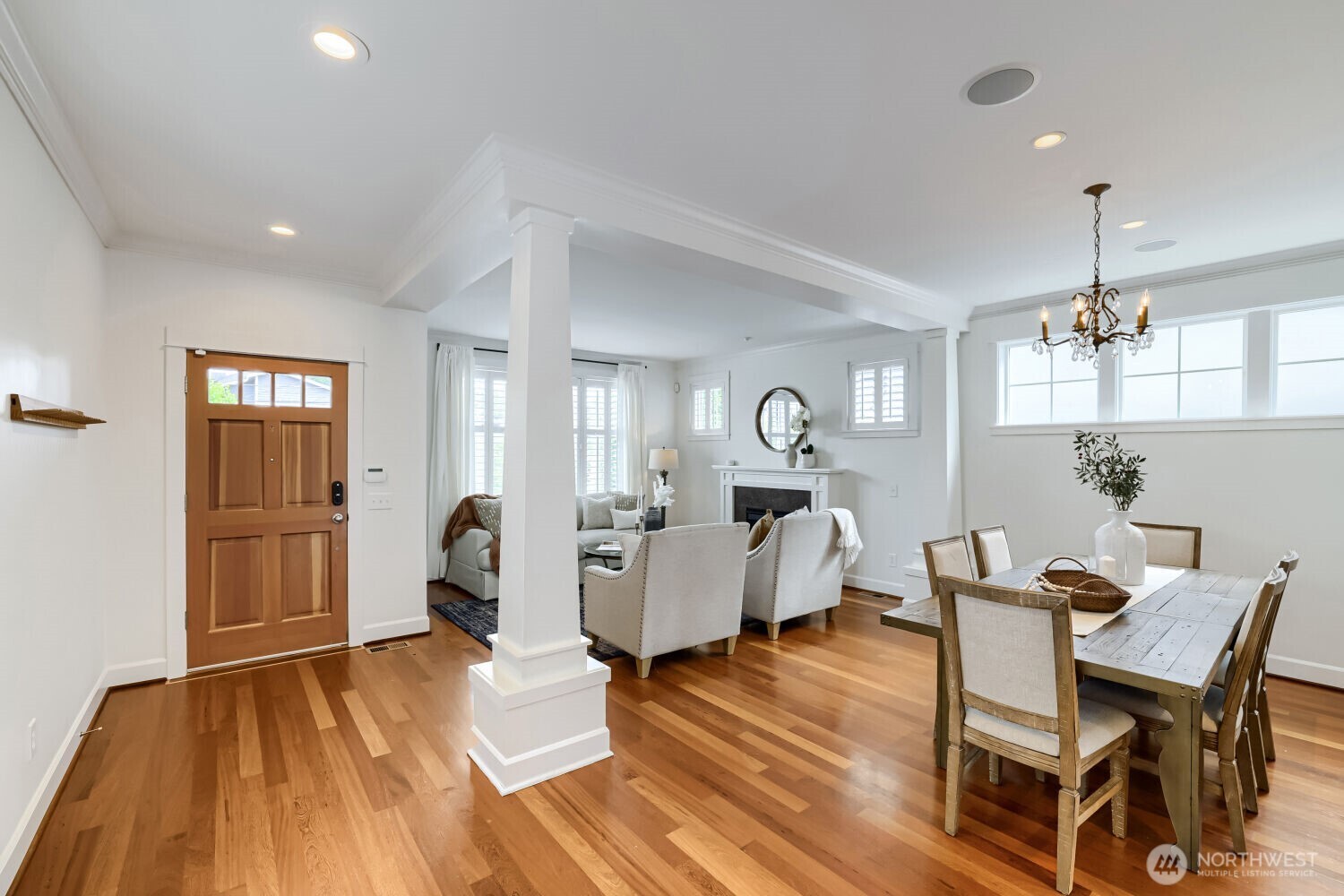 721 N 79th Street , Seattle, WA 98103