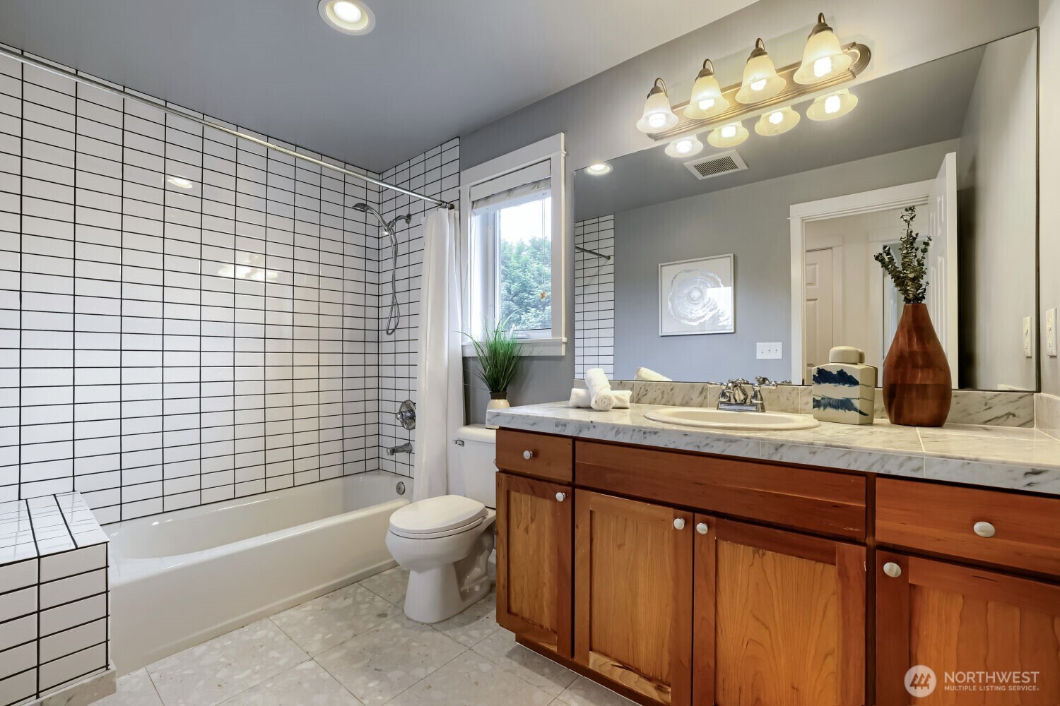 721 N 79th Street , Seattle, WA 98103