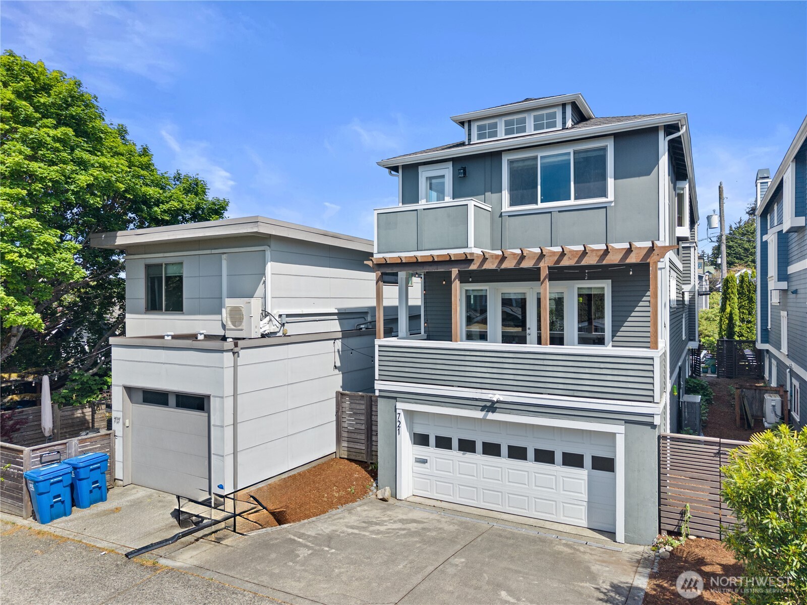 721 N 79th Street , Seattle, WA 98103