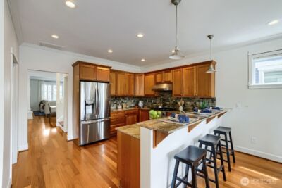 721 N 79th Street , Seattle, WA 98103 - Photo 10
