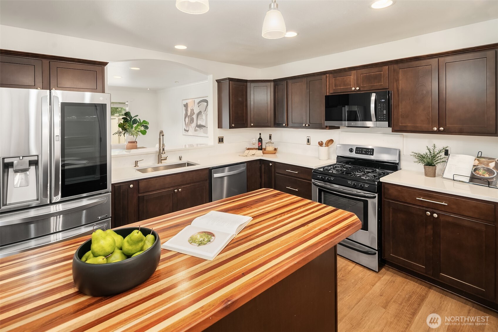8830 Wallingford Lane NE, Lacey, WA 98516