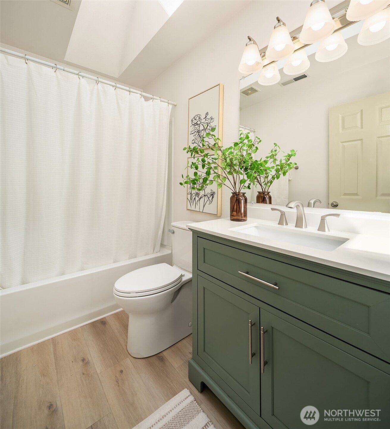 8830 Wallingford Lane NE, Lacey, WA 98516