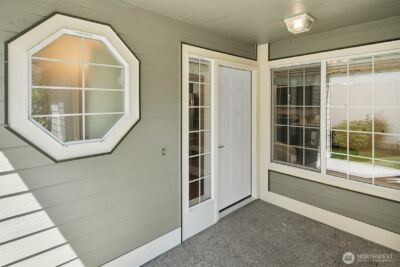 8830 Wallingford Lane NE, Lacey, WA 98516 - Photo 4