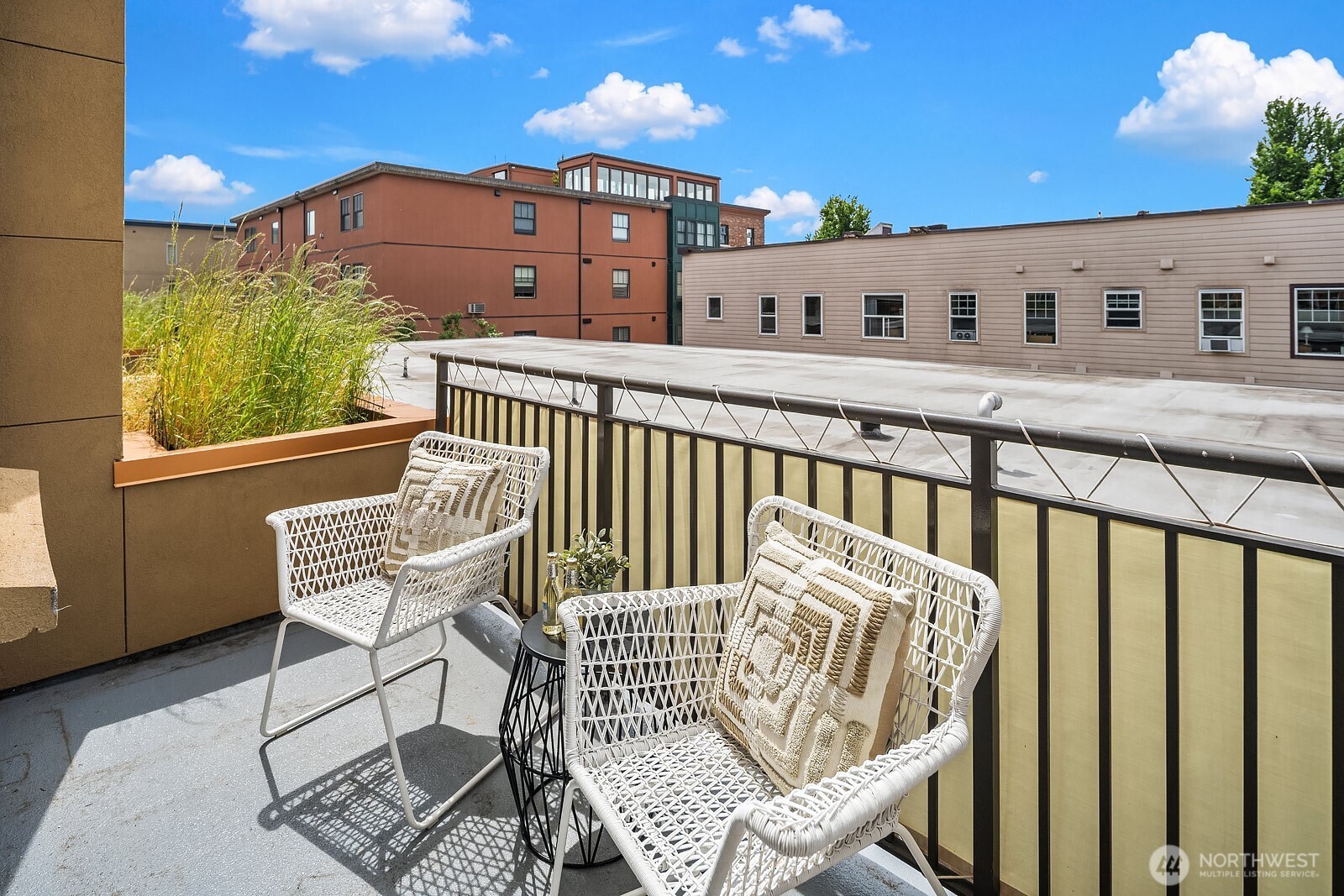 1417 Queen Anne Avenue N #212, Seattle, WA 98109