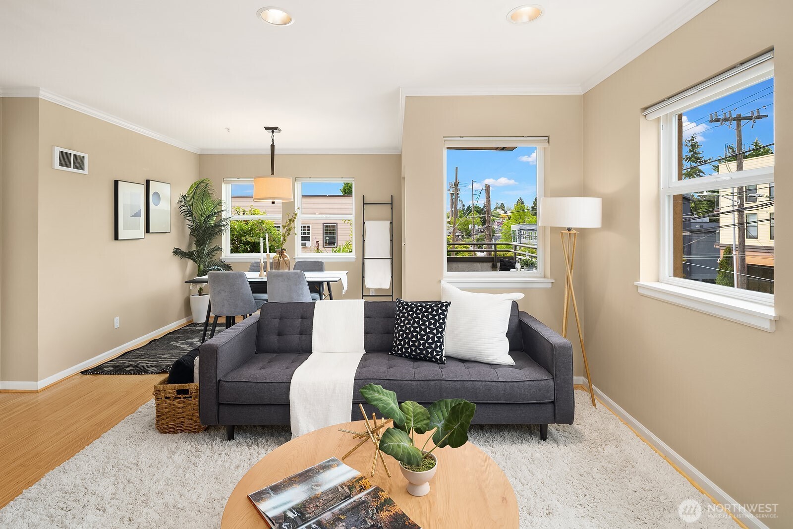 1417 Queen Anne Avenue N #212, Seattle, WA 98109