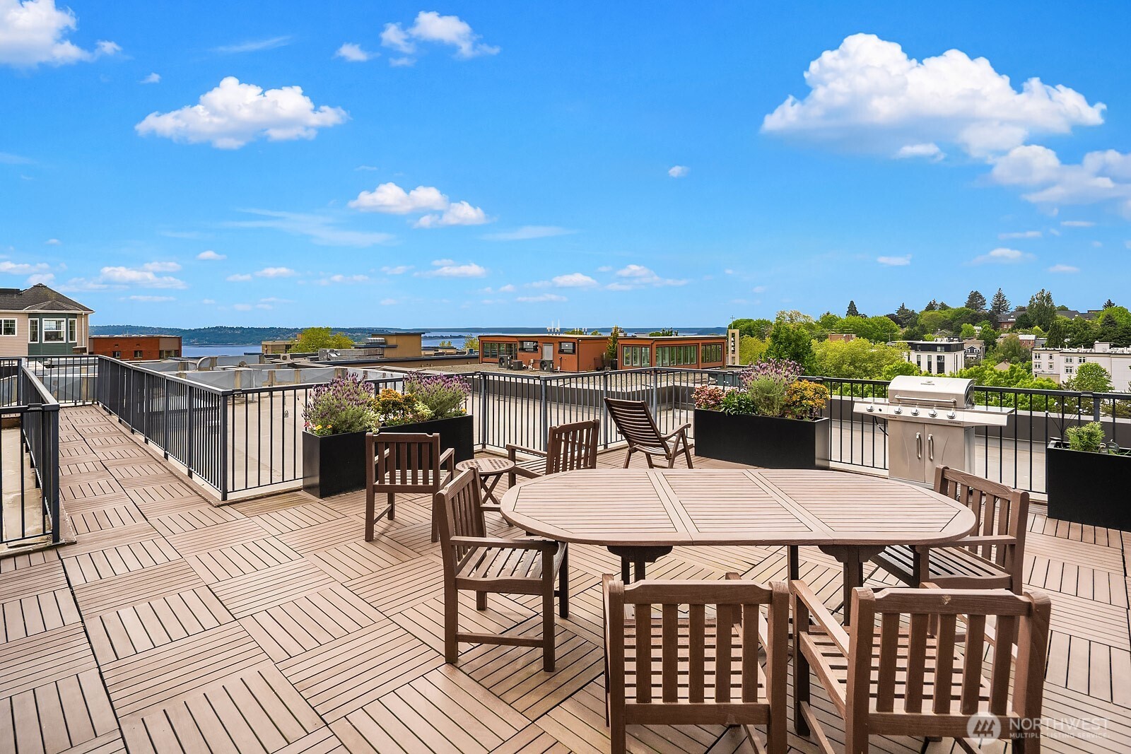 1417 Queen Anne Avenue N #212, Seattle, WA 98109