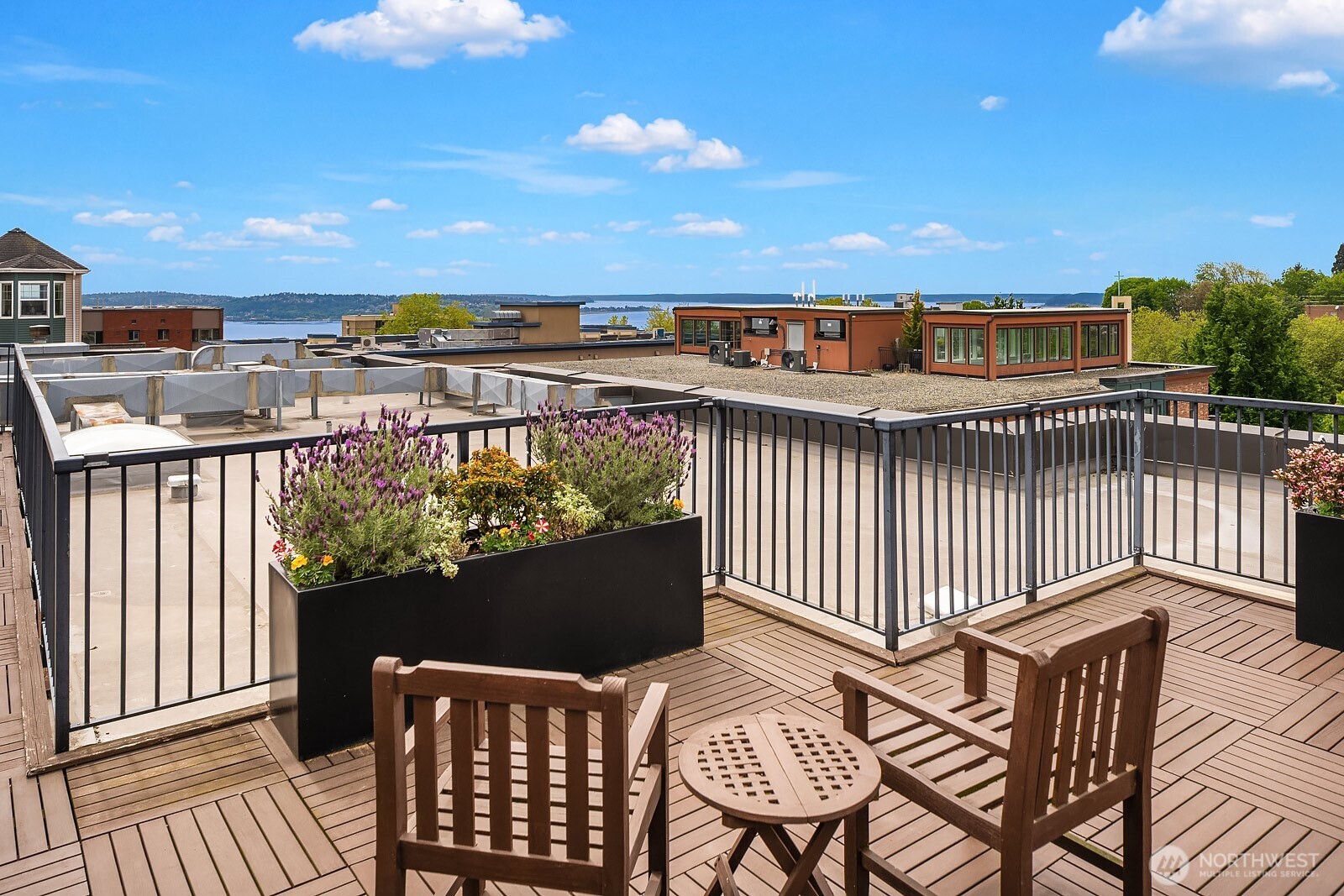 1417 Queen Anne Avenue N #212, Seattle, WA 98109