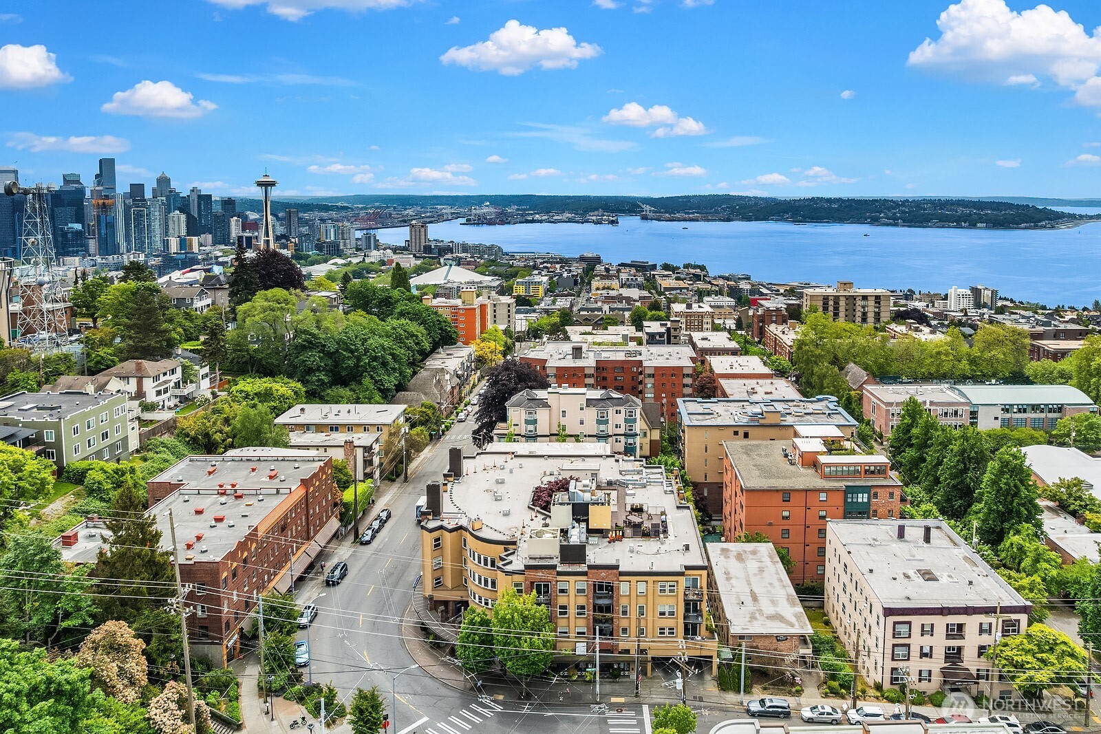 1417 Queen Anne Avenue N #212, Seattle, WA 98109