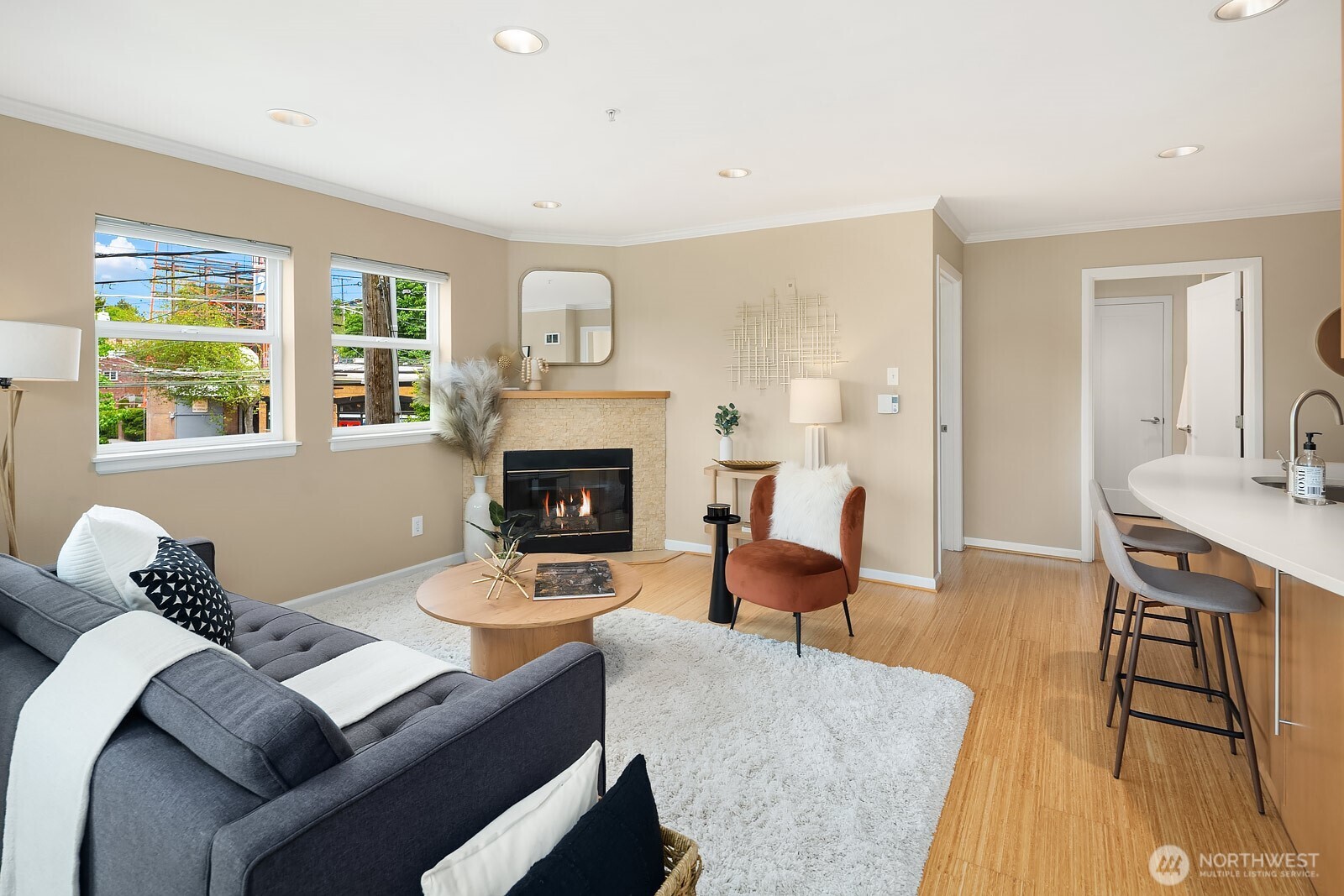 1417 Queen Anne Avenue N #212, Seattle, WA 98109