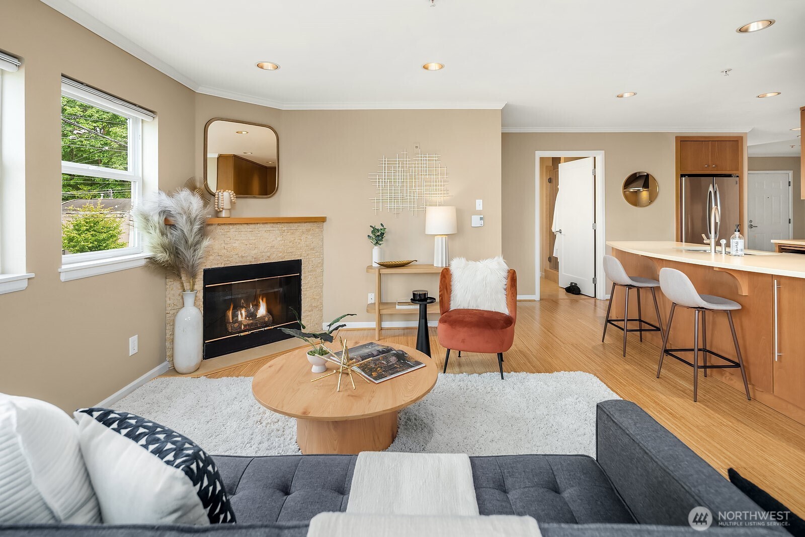 1417 Queen Anne Avenue N #212, Seattle, WA 98109