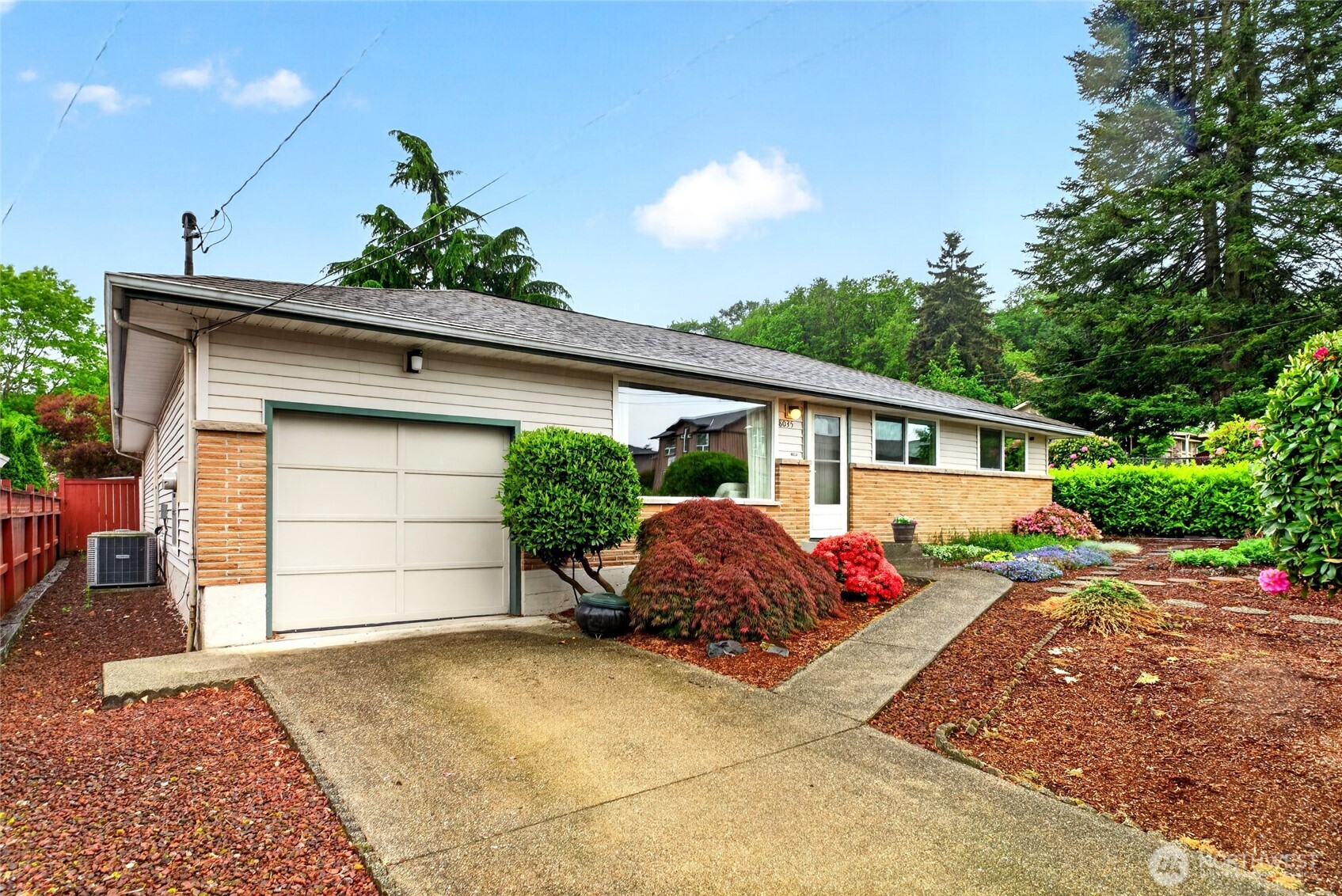 8035 S 116th Street , Seattle, WA 98178
