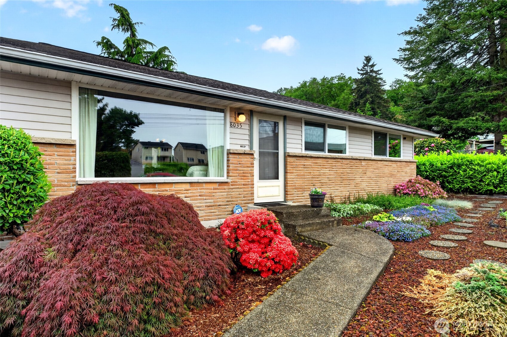 8035 S 116th Street , Seattle, WA 98178