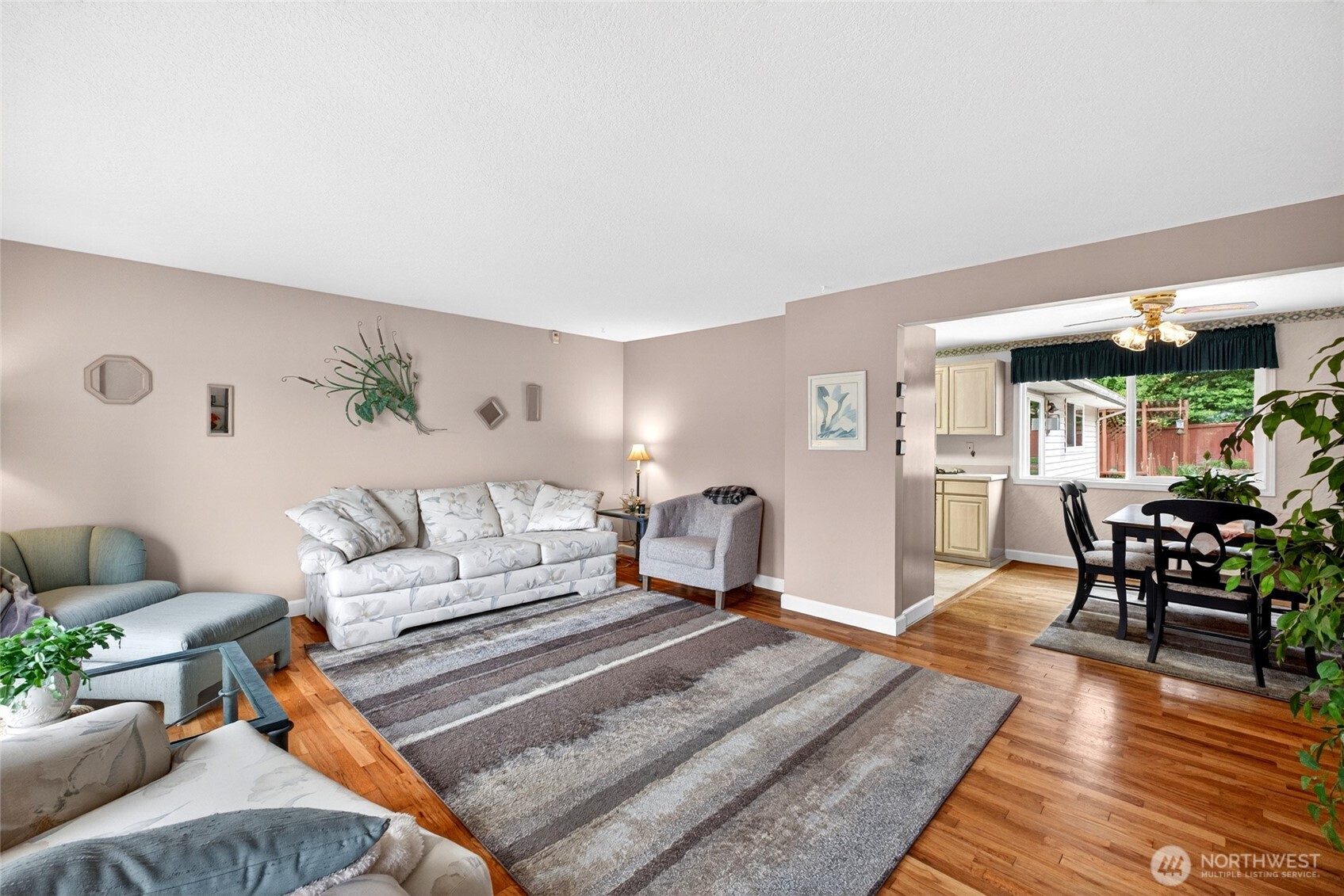 8035 S 116th Street , Seattle, WA 98178