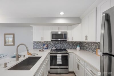 3022 SW Bradford St #2, Seattle, WA 98126 - Photo 6