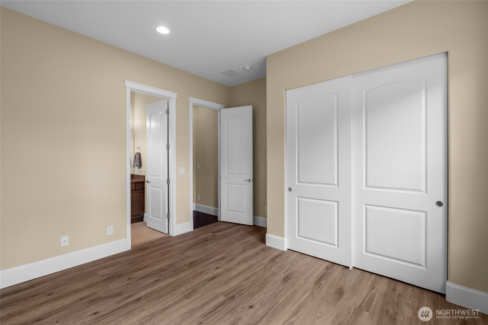 4826 Meriwood Drive NE, Olympia, WA 98516