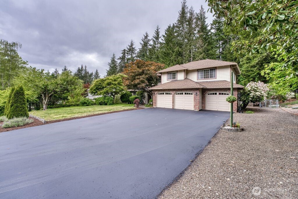 4717 SE Constitution Court , Port Orchard, WA 98367