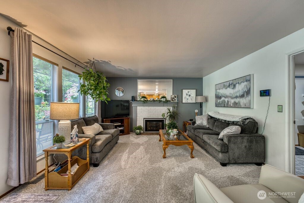 4717 SE Constitution Court , Port Orchard, WA 98367