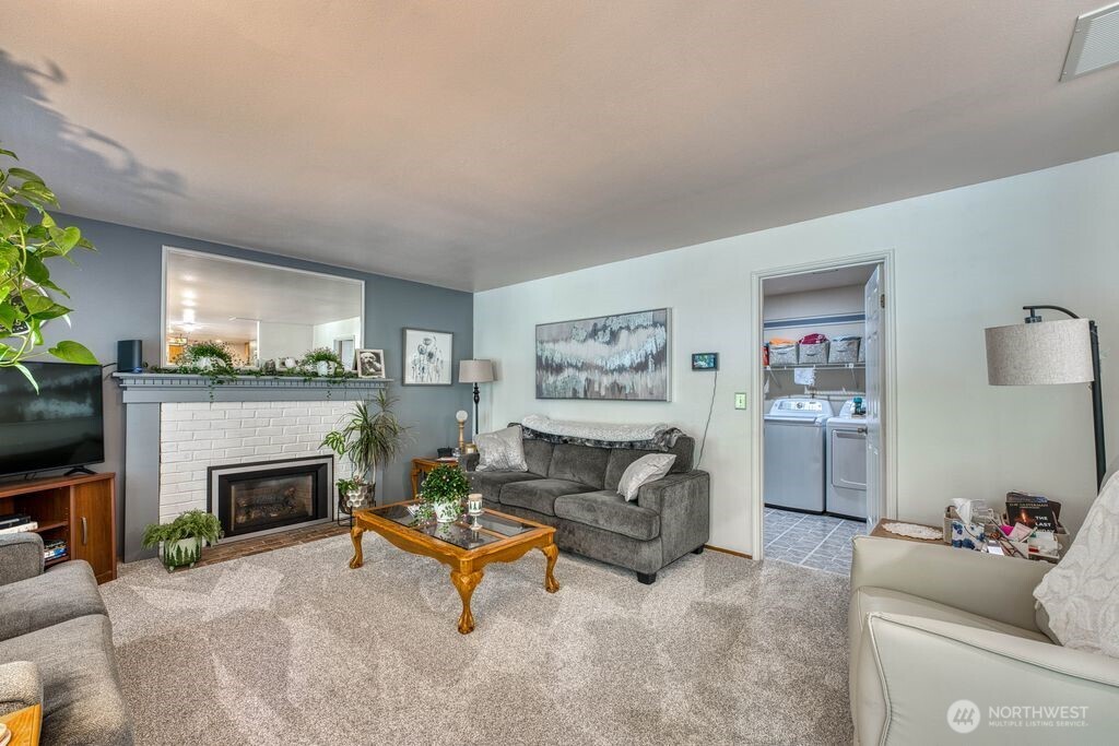 4717 SE Constitution Court , Port Orchard, WA 98367
