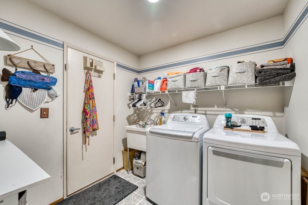 4717 SE Constitution Court , Port Orchard, WA 98367