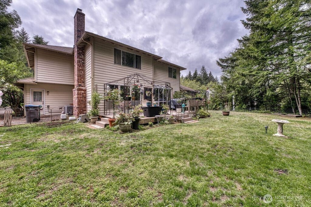 4717 SE Constitution Court , Port Orchard, WA 98367