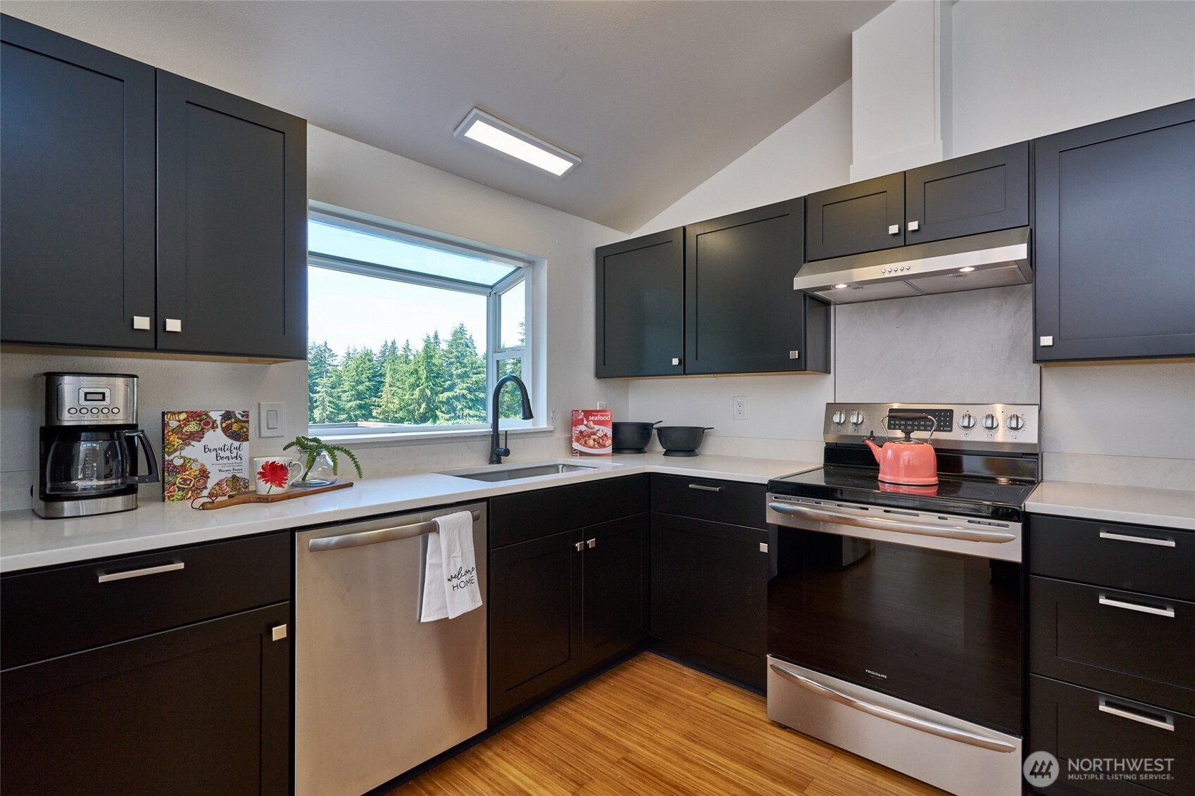 31925 36th Avenue SW, Federal Way, WA 98023