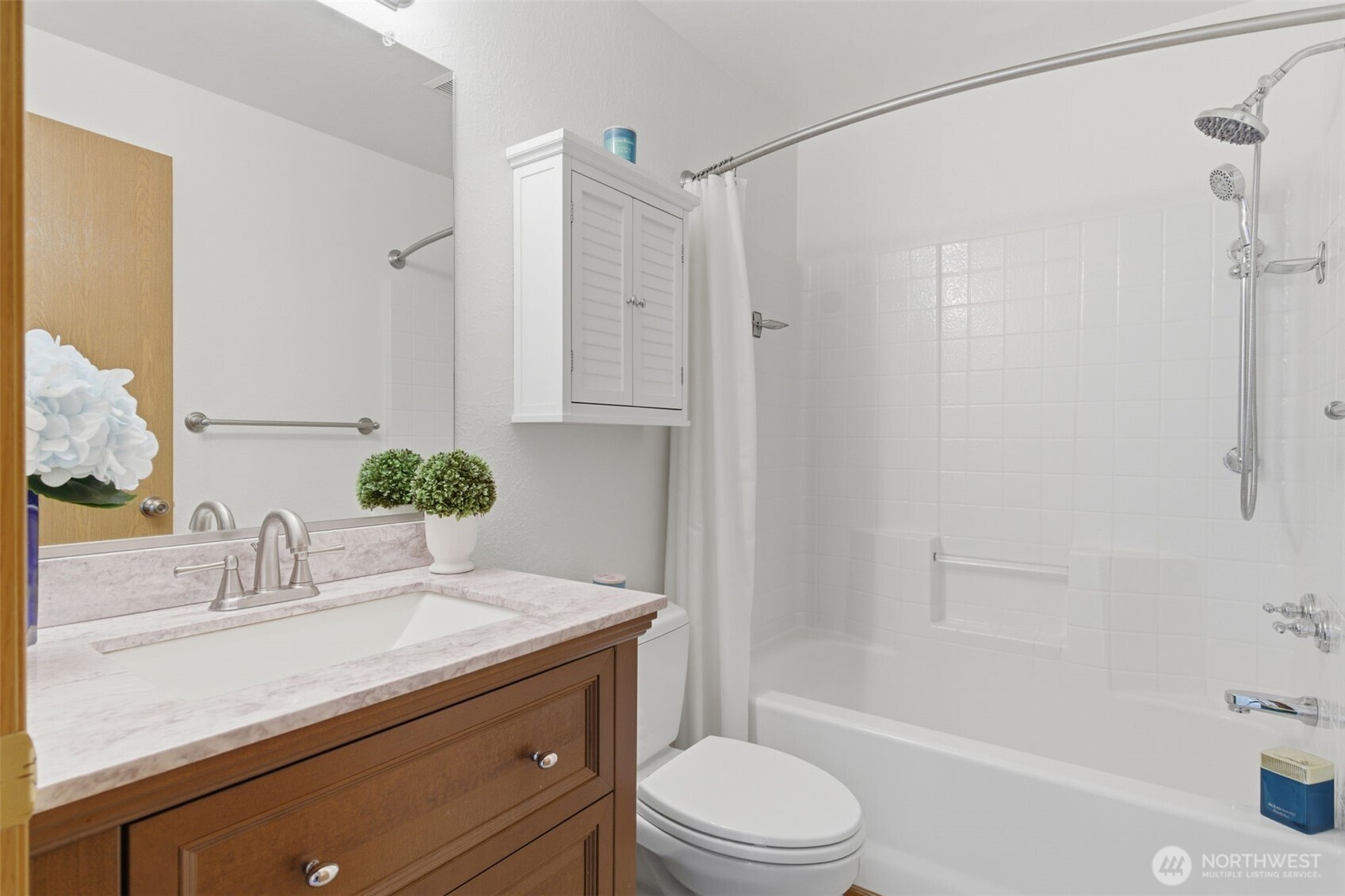 6784 NE Whidbey Drive , Hansville, WA 98340