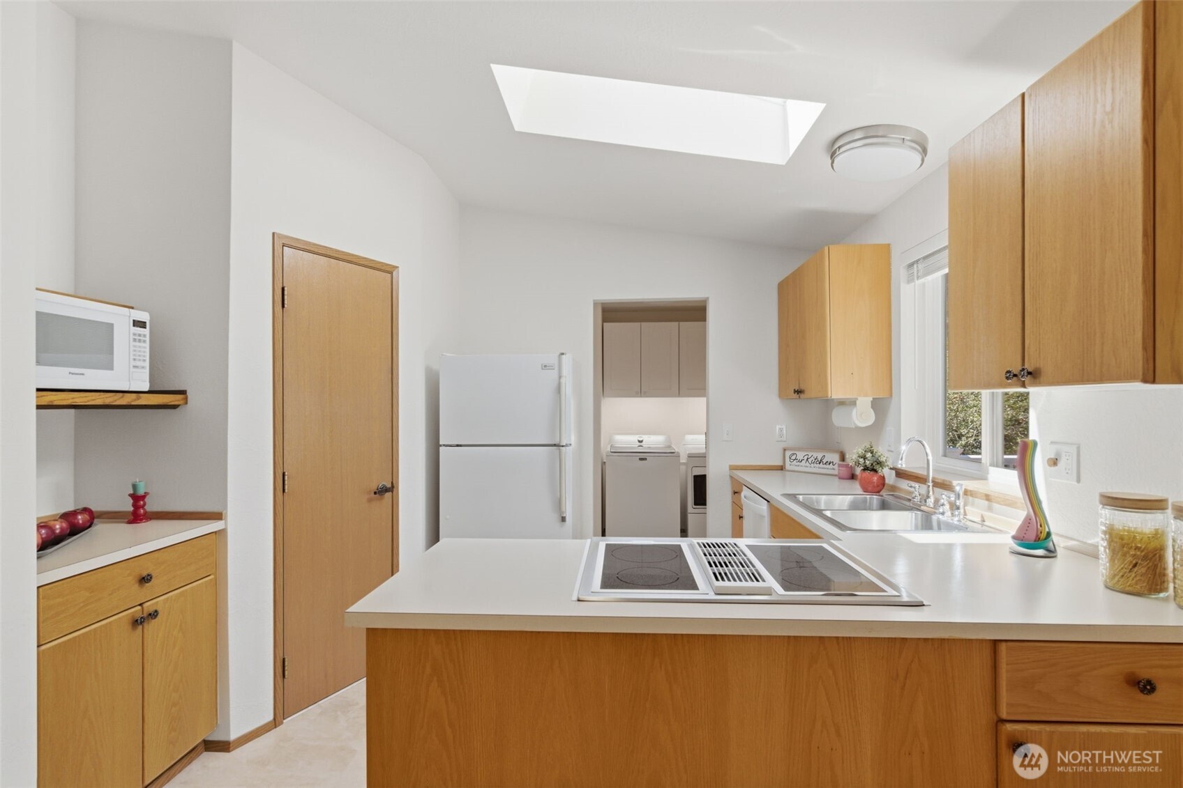 6784 NE Whidbey Drive , Hansville, WA 98340