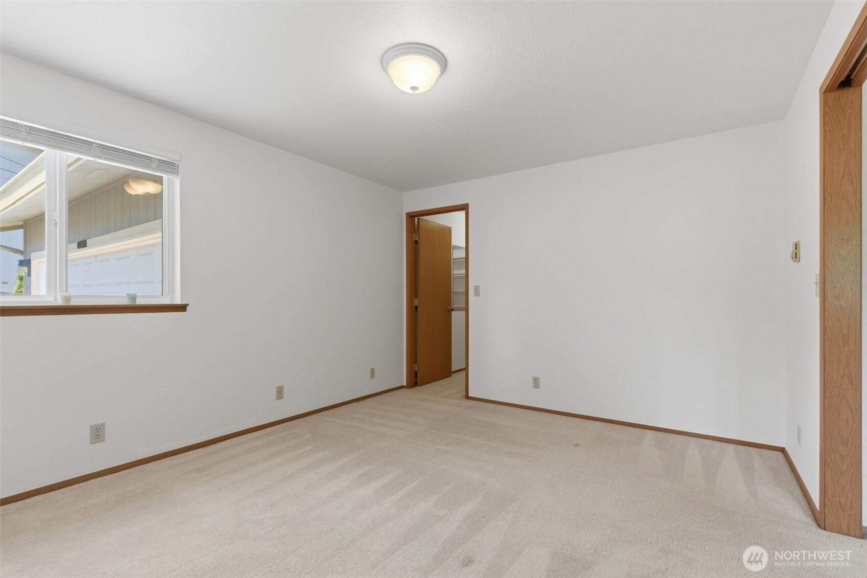 6784 NE Whidbey Drive , Hansville, WA 98340