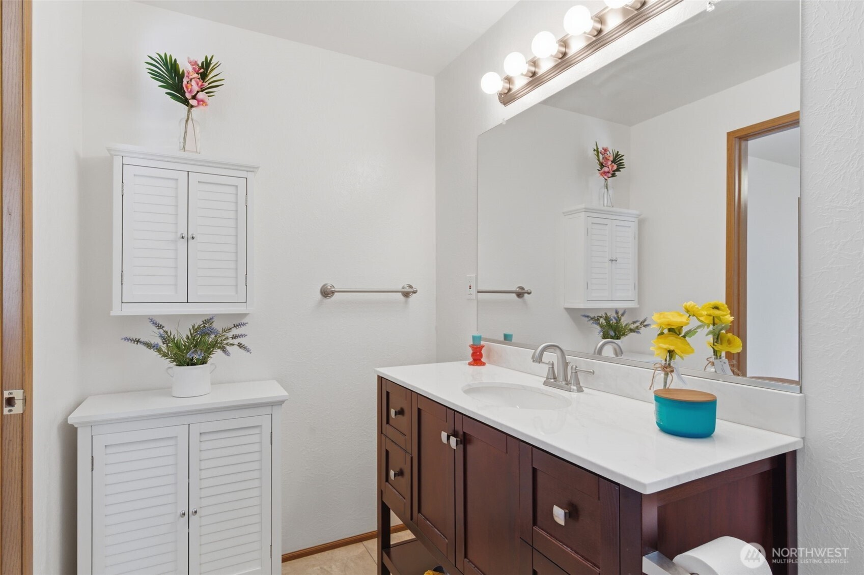 6784 NE Whidbey Drive , Hansville, WA 98340
