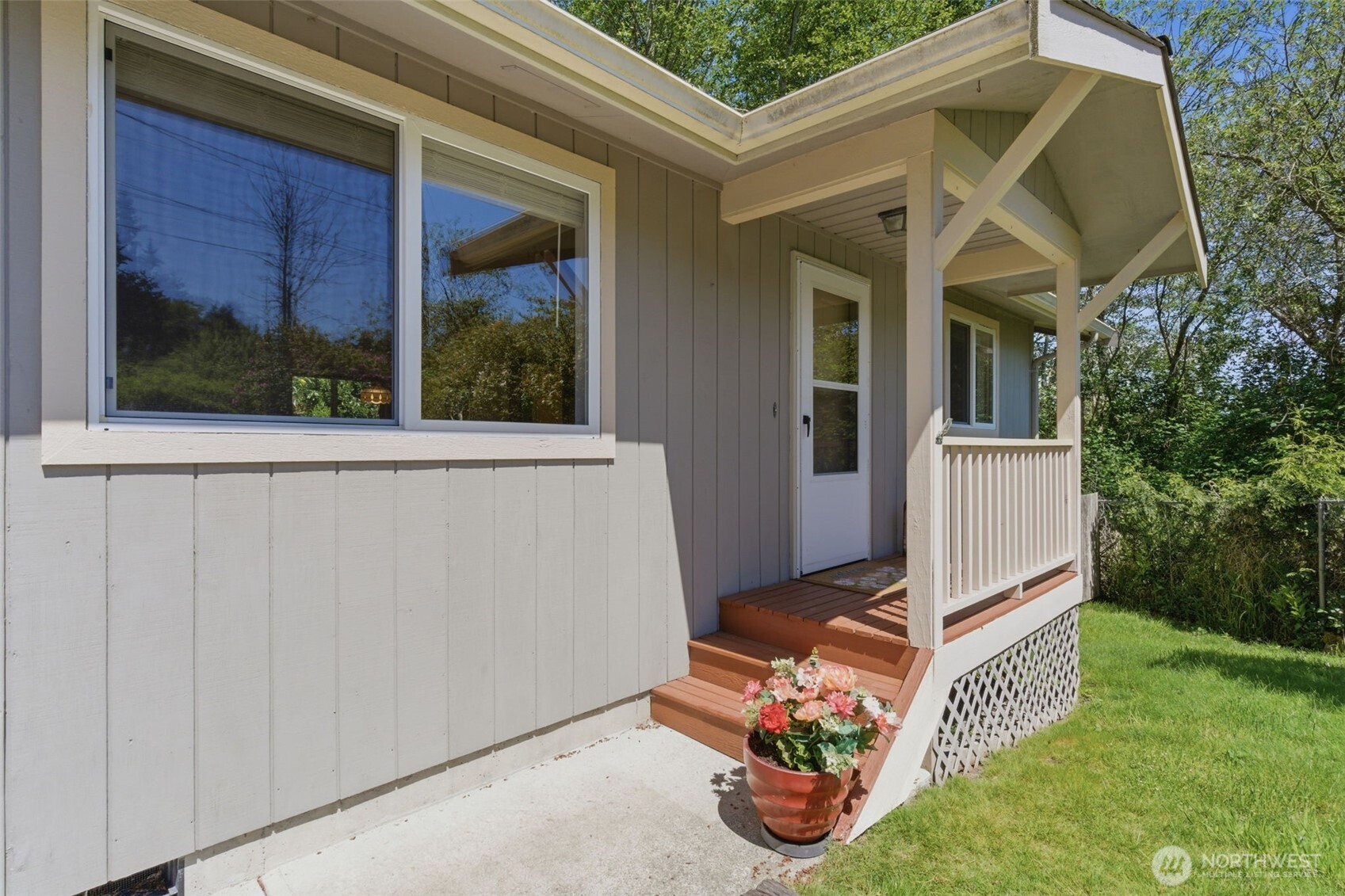 6784 NE Whidbey Drive , Hansville, WA 98340