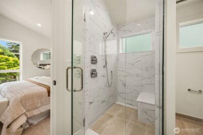 104 NE 44th Street , Seattle, WA 98105 - Photo 10