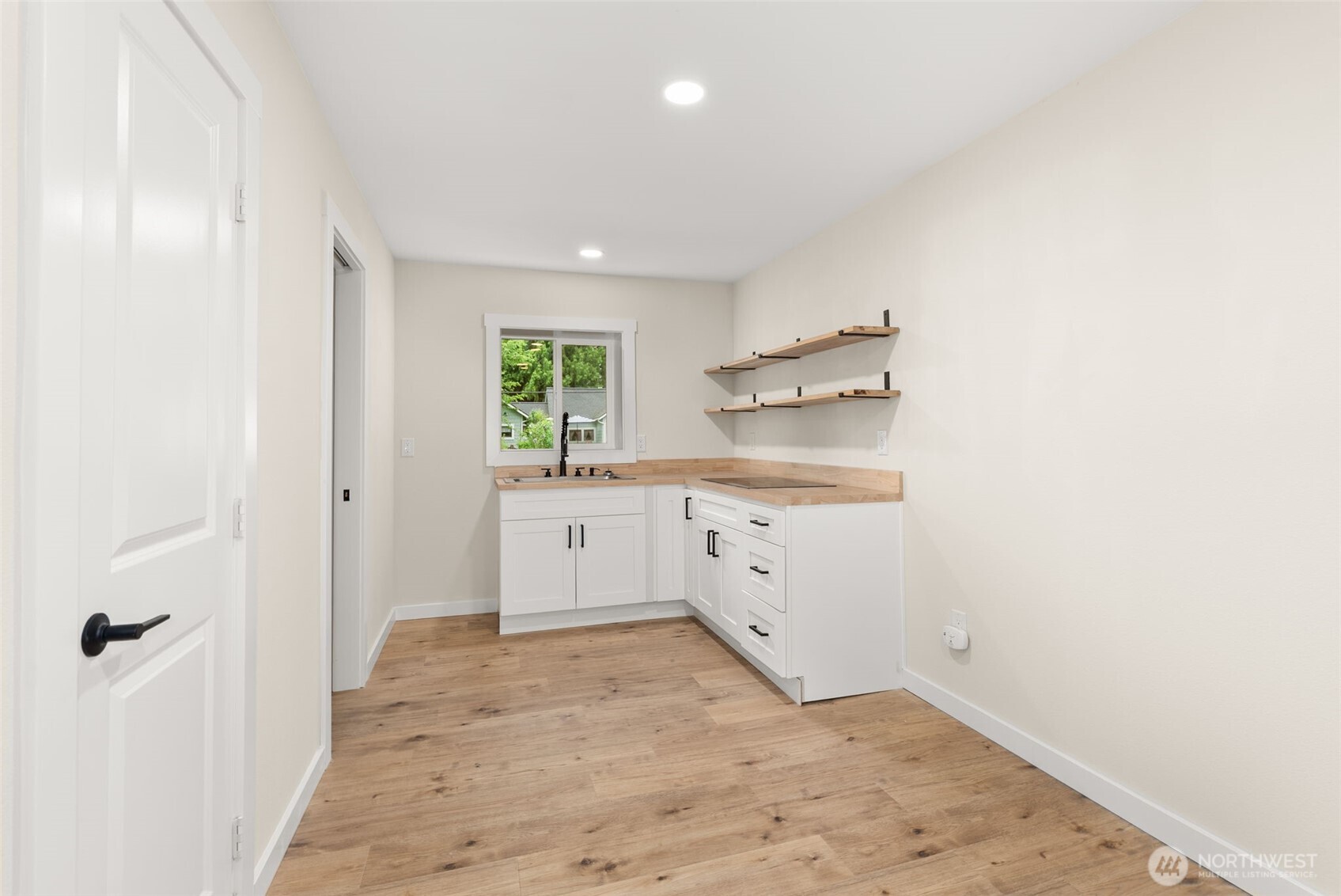 2001 Karen Frazier Road SE, Olympia, WA 98501