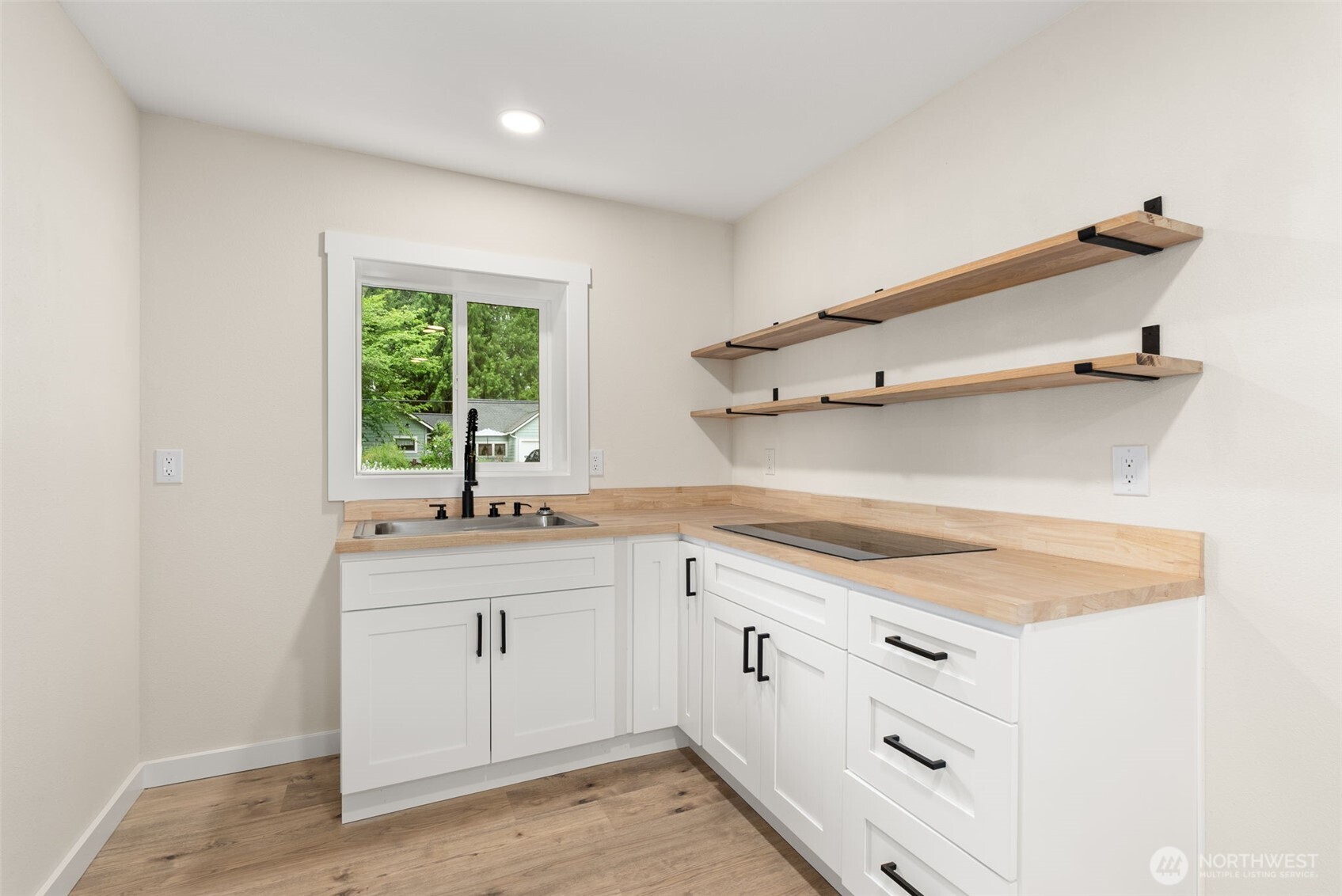 2001 Karen Frazier Road SE, Olympia, WA 98501