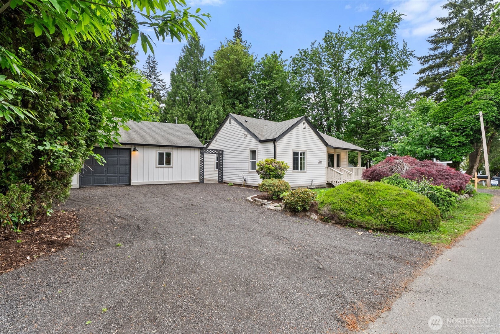 2001 Karen Frazier Road SE, Olympia, WA 98501