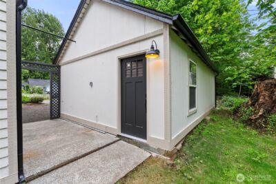 2001 Karen Frazier Road SE, Olympia, WA 98501 - Photo 28