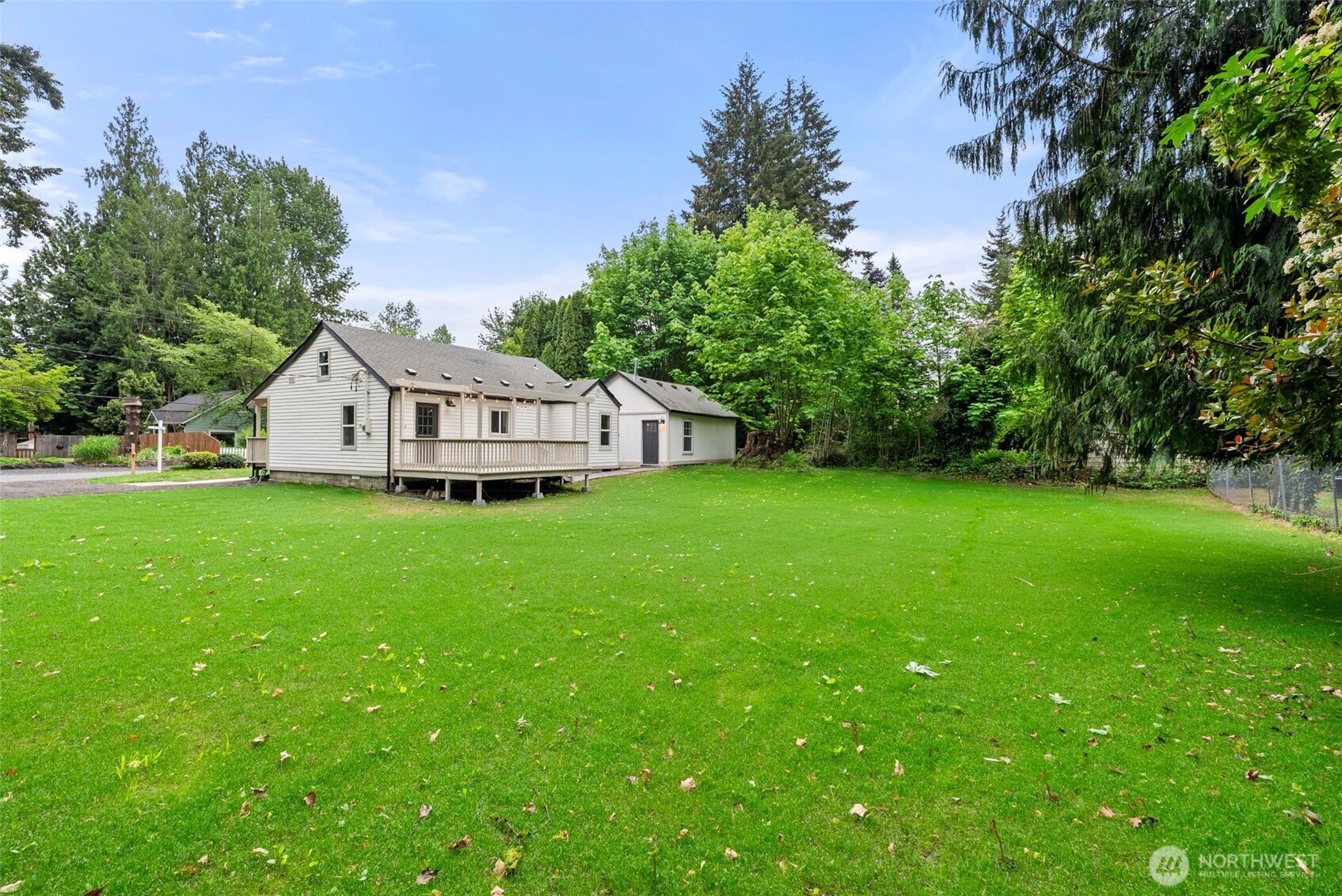 2001 Karen Frazier Road SE, Olympia, WA 98501