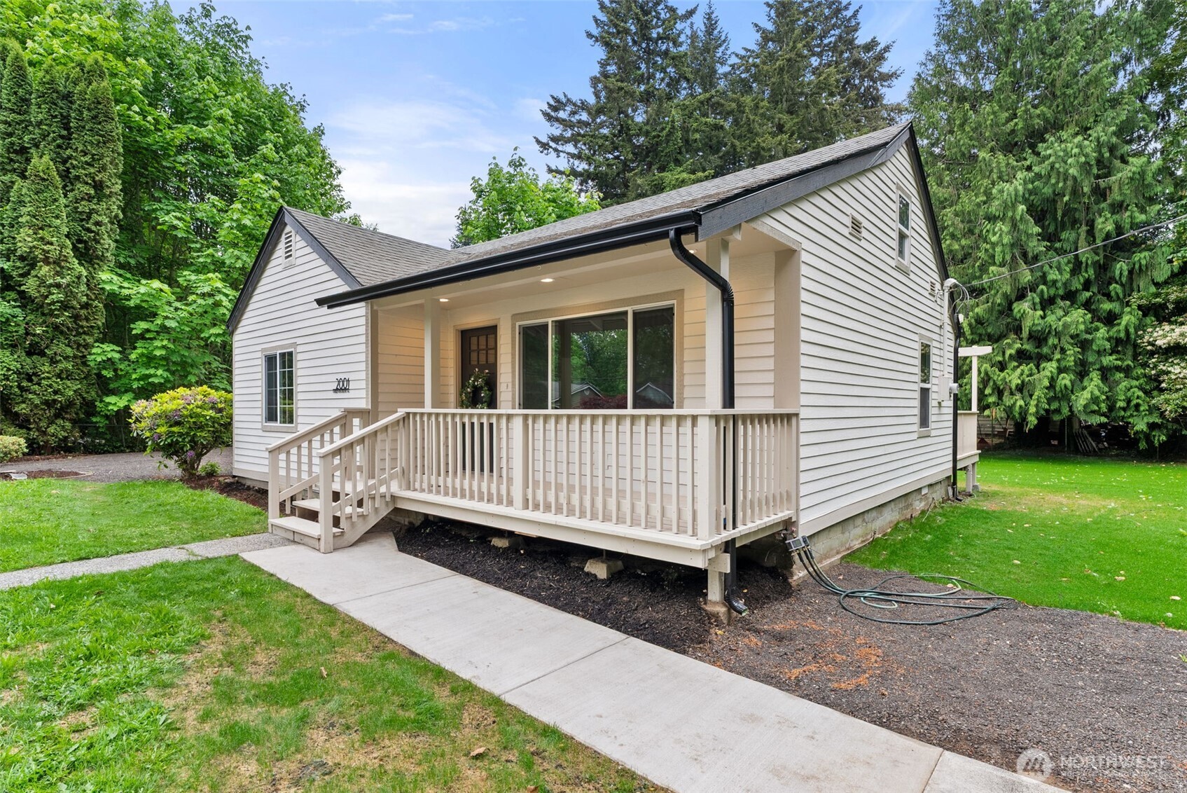 2001 Karen Frazier Road SE, Olympia, WA 98501