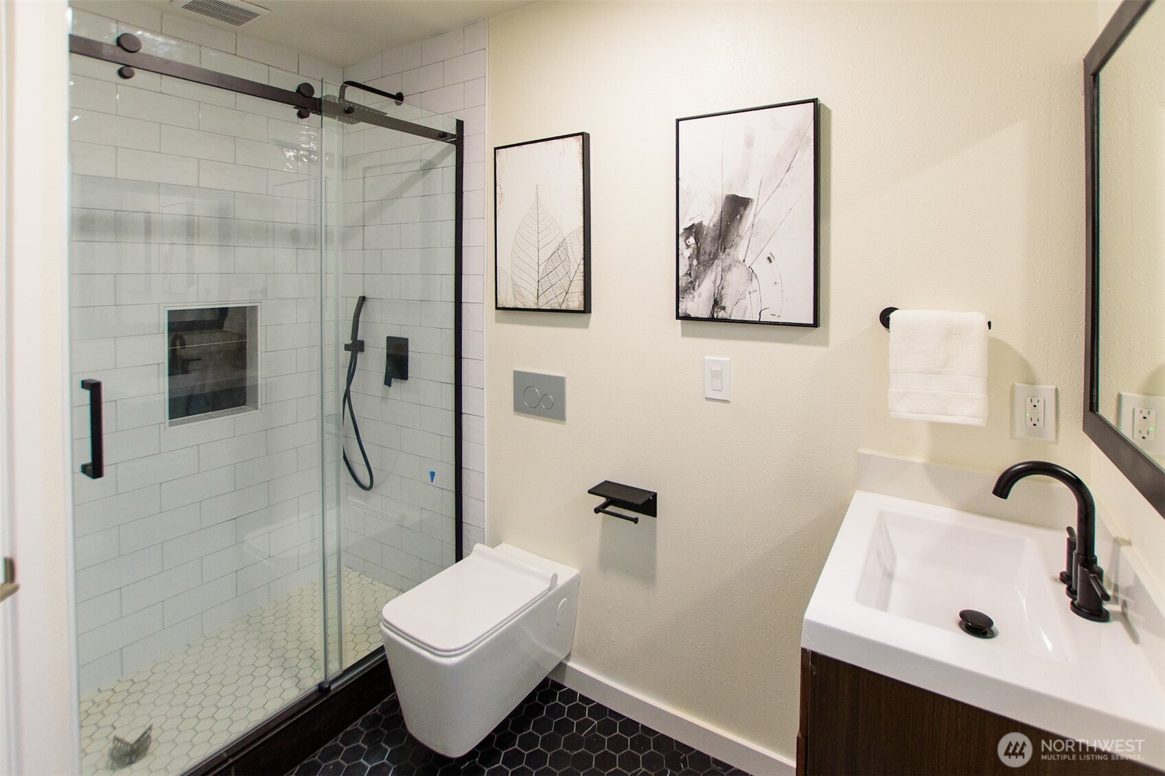 2928 S Webster Street , Seattle, WA 98108