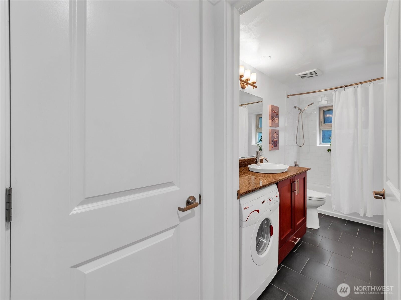 1430 NW 59th Street #101, Seattle, WA 98107
