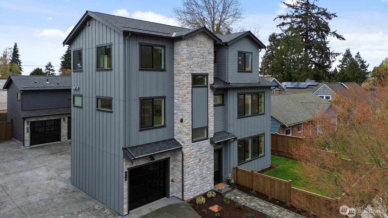2723 NE 87th Street , Seattle, WA 98115