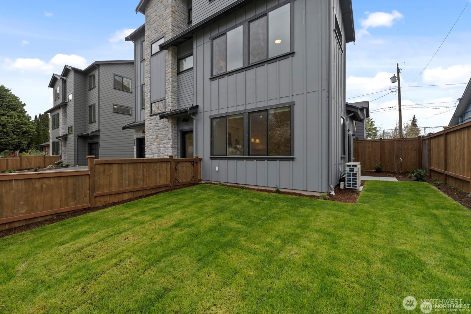 2723 NE 87th Street , Seattle, WA 98115