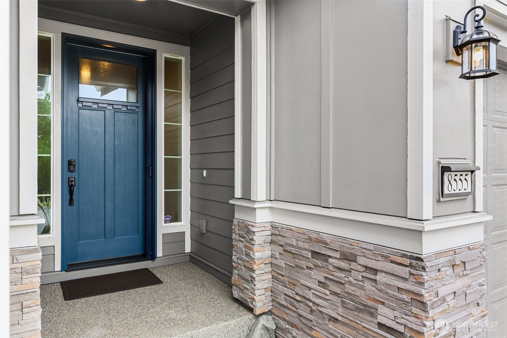 8555 Vashon Drive NE, Lacey, WA 98516