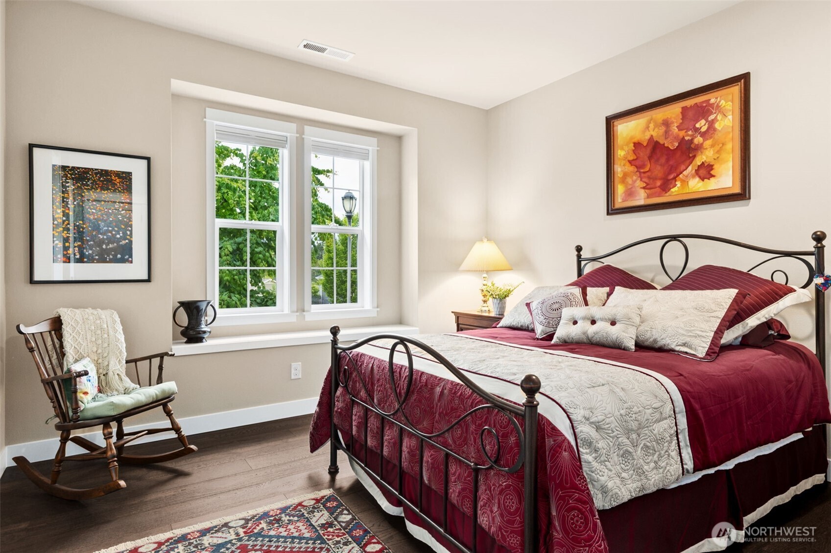 8555 Vashon Drive NE, Lacey, WA 98516