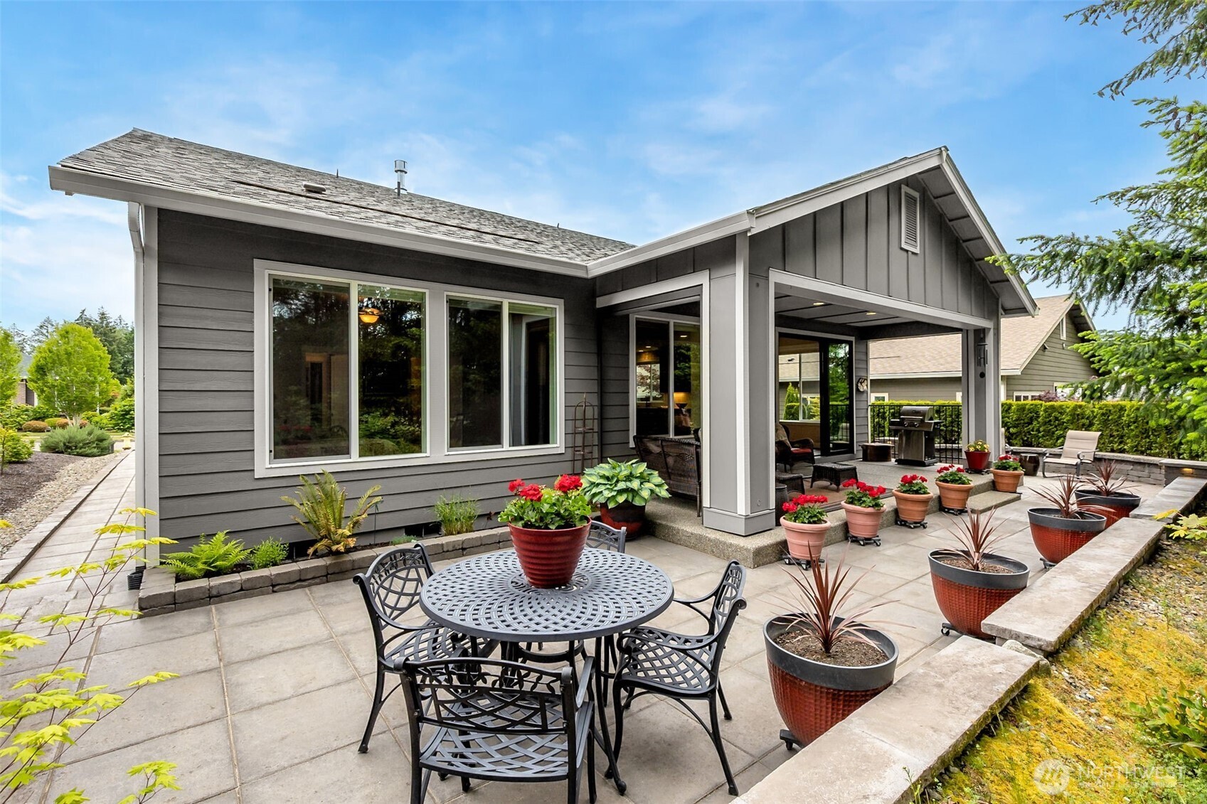 8555 Vashon Drive NE, Lacey, WA 98516