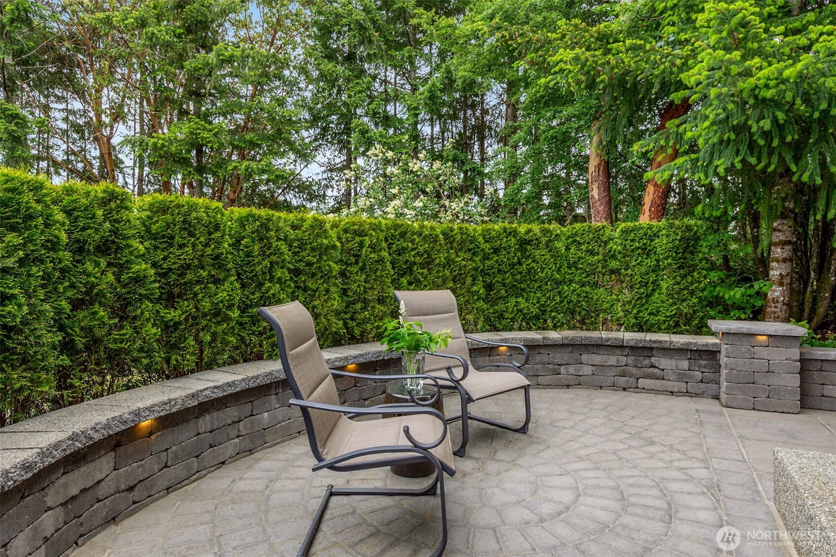 8555 Vashon Drive NE, Lacey, WA 98516