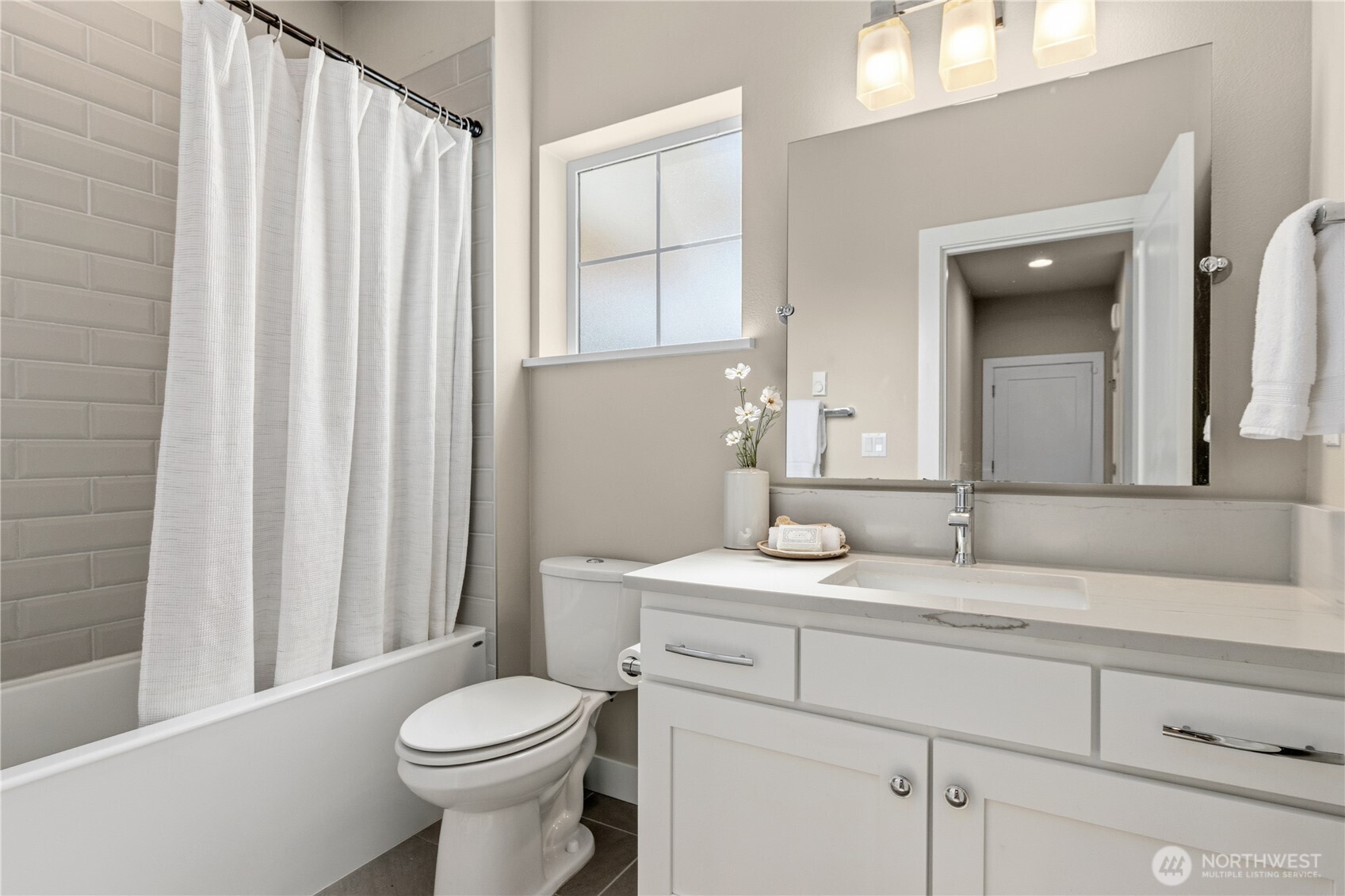22729 SE 14th Court , Sammamish, WA 98075