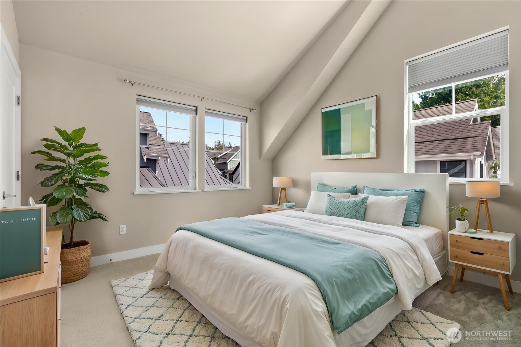 22729 SE 14th Court , Sammamish, WA 98075