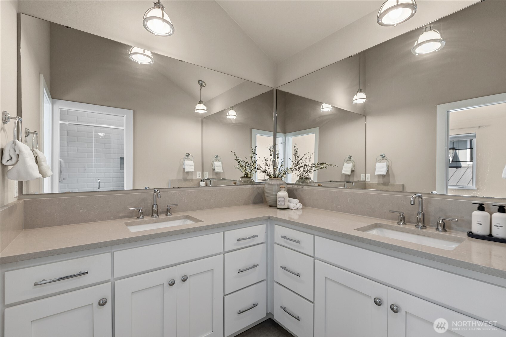 22729 SE 14th Court , Sammamish, WA 98075