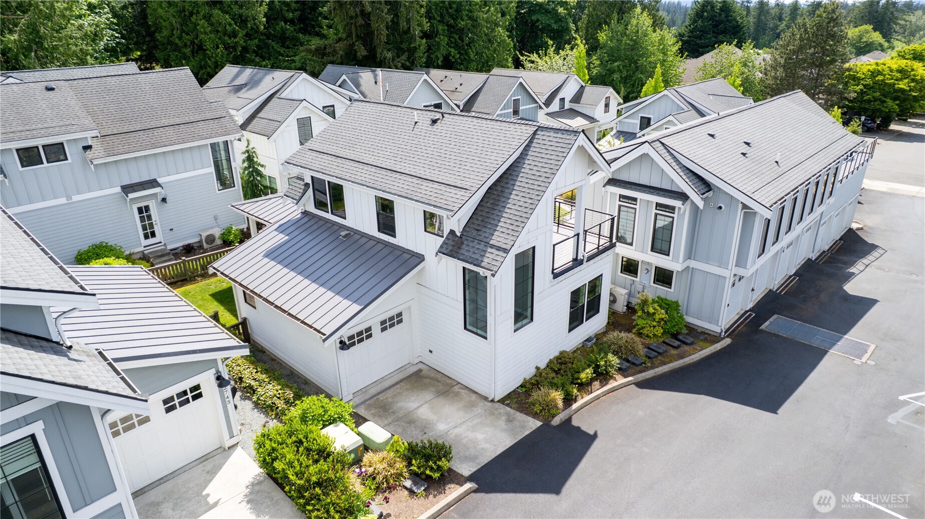 22729 SE 14th Court , Sammamish, WA 98075