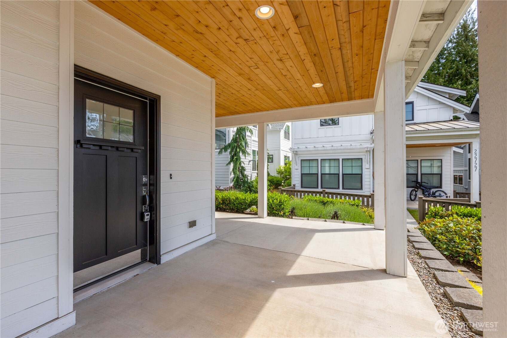 22729 SE 14th Court , Sammamish, WA 98075